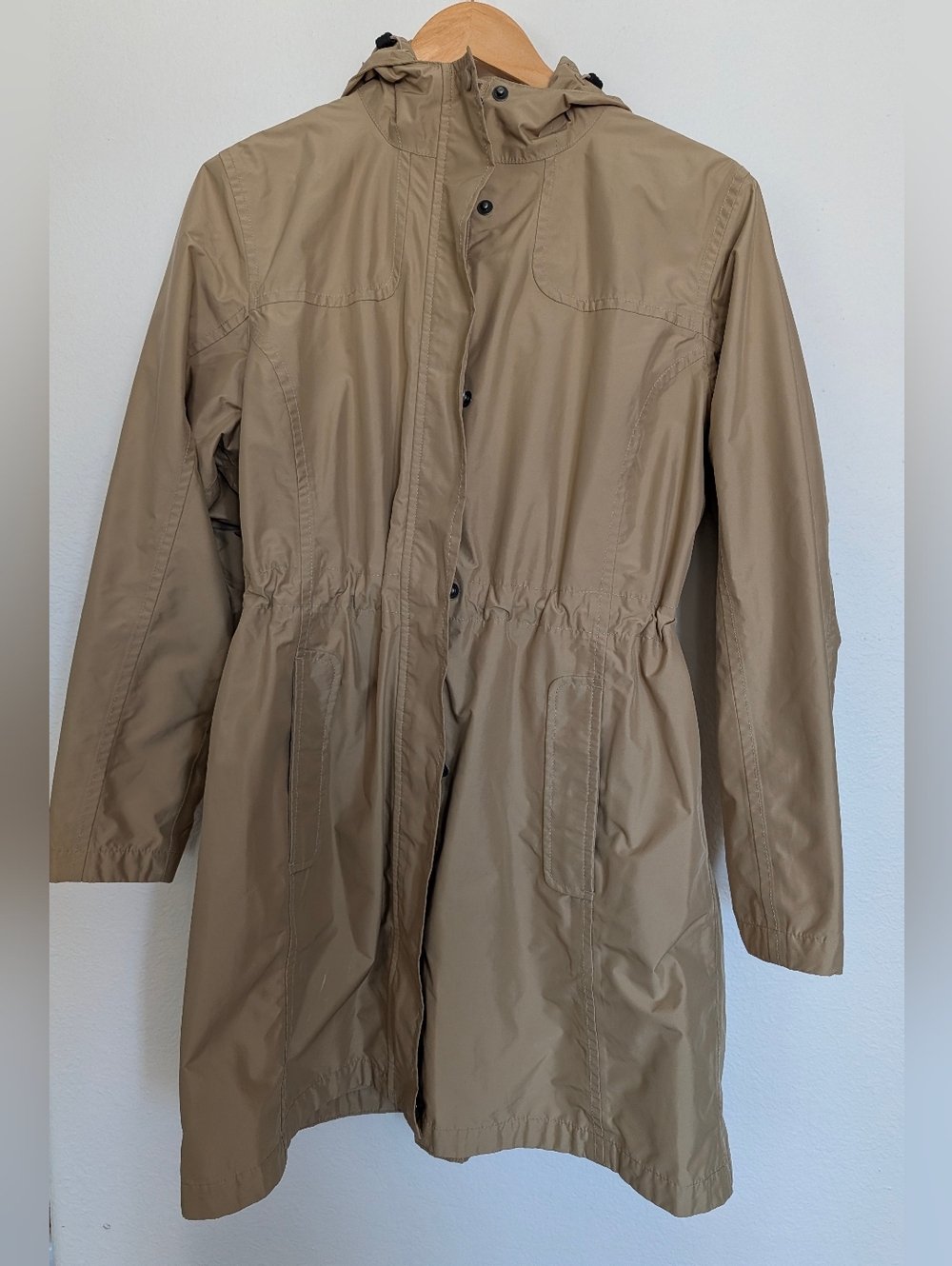 LL Bean Tan Rain Jacket Size Medium Petite *See Description*